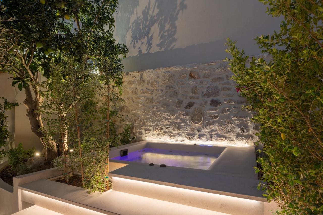 Inotropes Boutique Suites - Adults Only อาร์คันส์ ภายนอก รูปภาพ